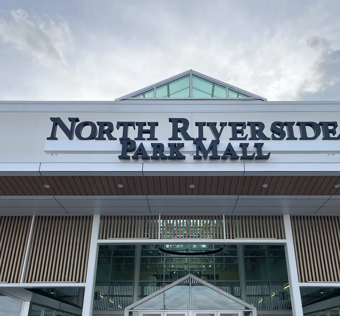North Riverside Park Mall entrance in North Riverside, Illinois